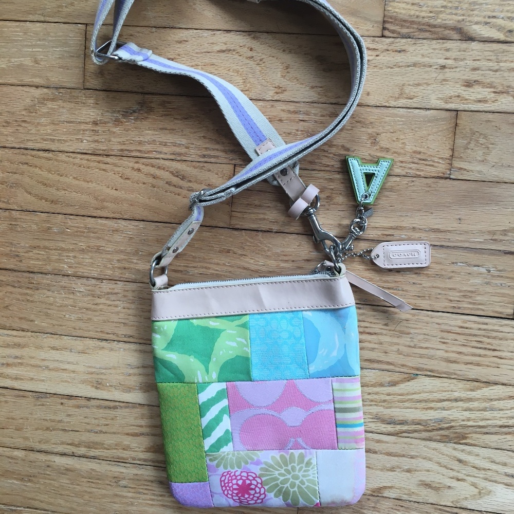Coach purse - Picture 2 of 5